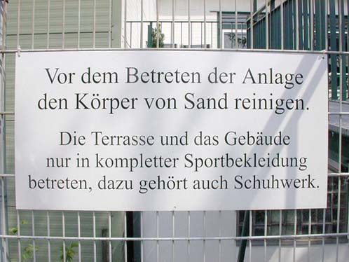 Sportplatz betreten verboten